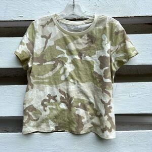 Gap NWT Camo Top